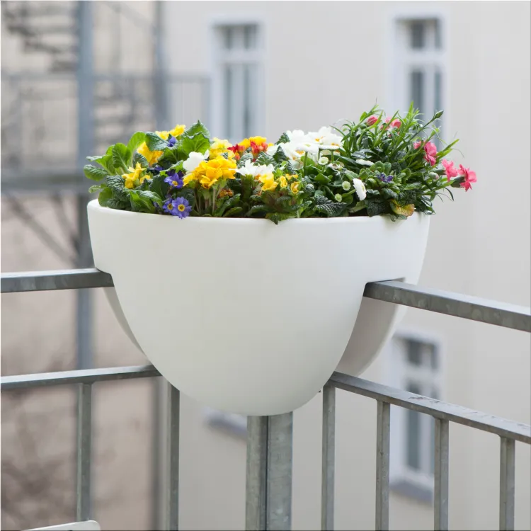 Eckling Planter