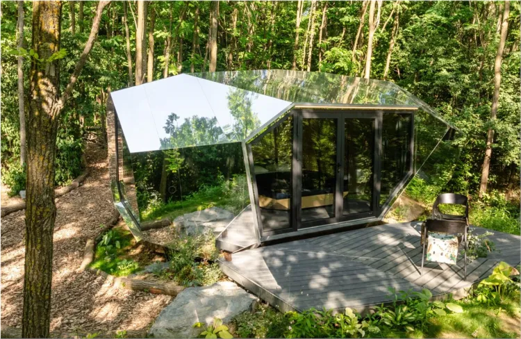 PEBL Grand Cabin