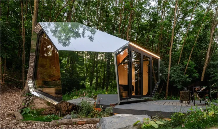 PEBL Grand Cabin
