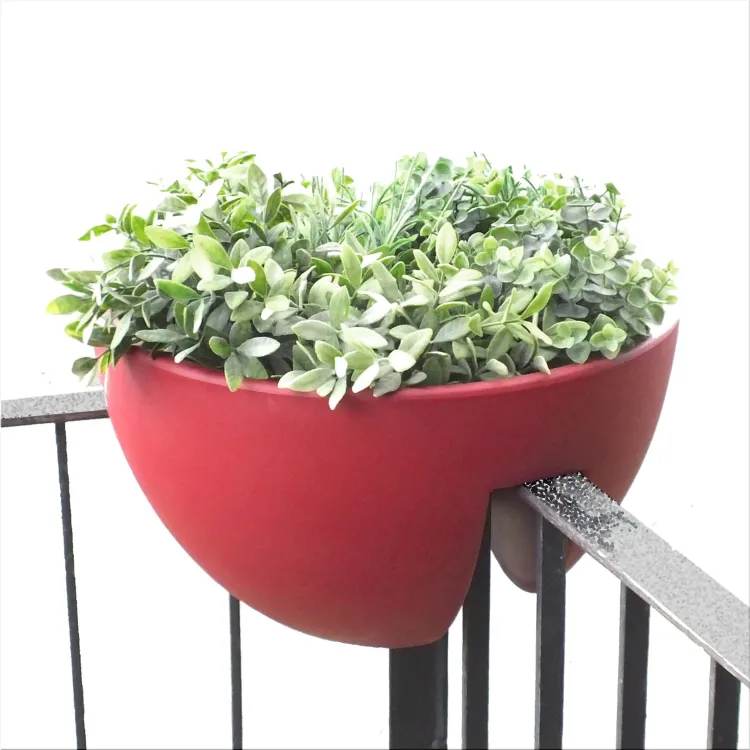 The Eckling balcony corner planter