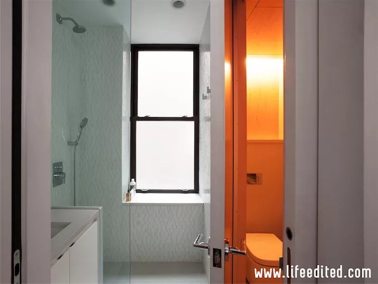 LE1: bathroom