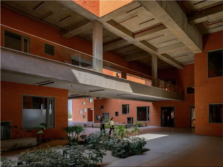 Prestige University by Sanjay Puri Architects