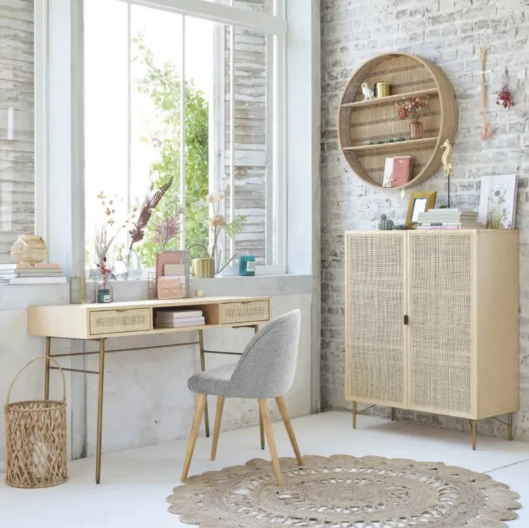 desks-in-all-flavours