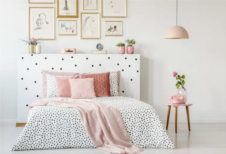 pink bedroom