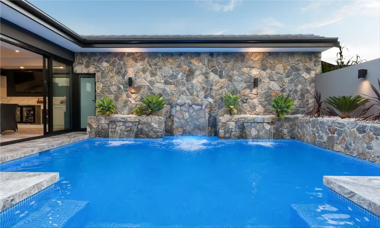 pool