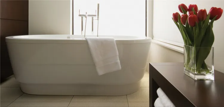 porcelain bathtub