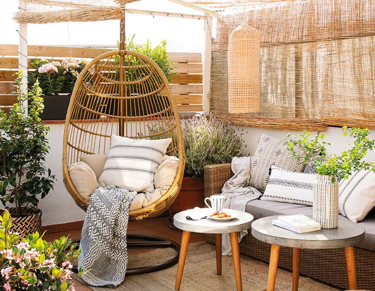 small terrace for relaxation and barbecue