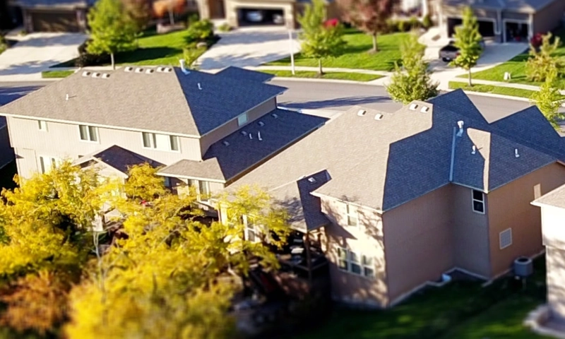 Deciding Factors of Roof Repair Versus Replacement