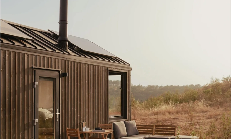 Vagabond Haven Off-Grid Tiny House