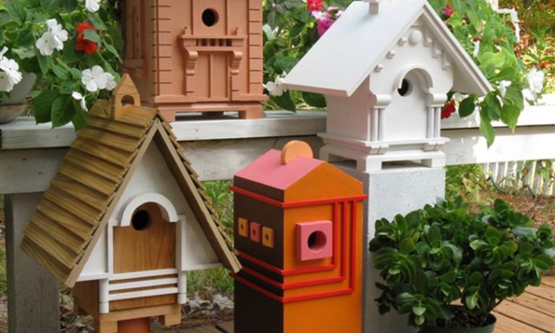 Richard T. Banks, Classic Architectural Birdhouses