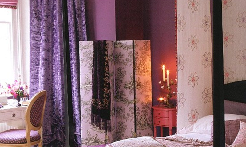Do you want to have a small dressing room in your bedroom?