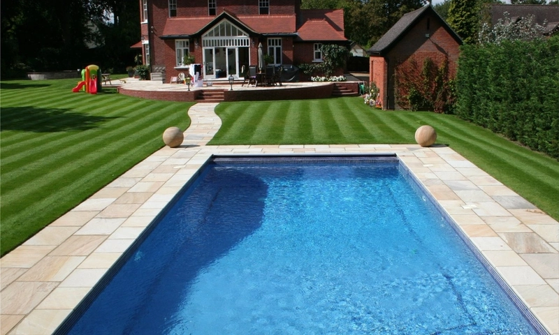 Tips For Choosing the Best Pool For Your Home