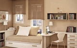 Adorable desks to create a work area in the bedroom
